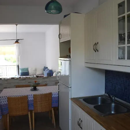 Very Close To The Beach Apartment