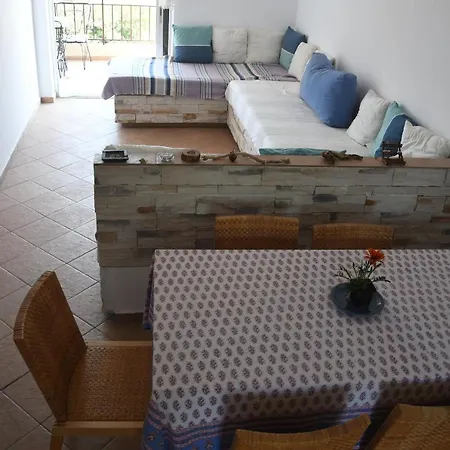 Very Close To The Beach Apartment *