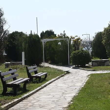 Very Close To The Beach *